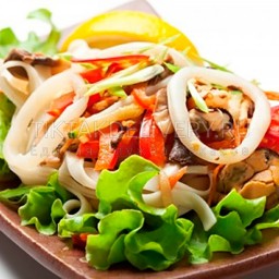 Салат с морепродуктами